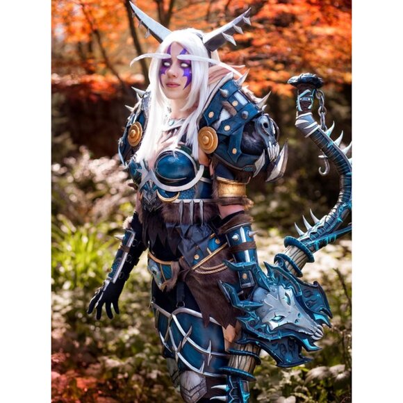 🔮 2 For $40 🔮 Blizzard - Cosplay: Tips, Tricks and Hints Hardcover - Picture 2 of 9